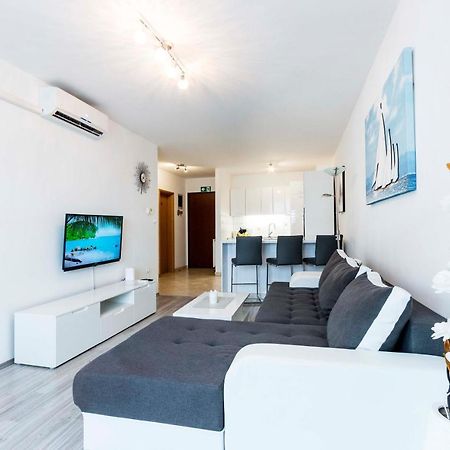 Apartment Elena Pula Luaran gambar